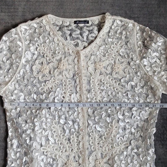 Vintage Sheer Embroidered Lace Top Faux Pearl Button Up Blouse Cottage, Large - Picture 4 of 9